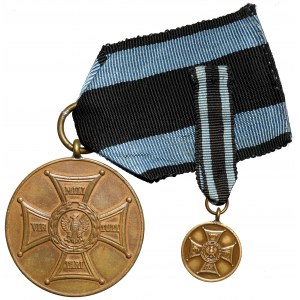 PRL, Medal Zasłużonym Na Polu Chwały + miniatura
