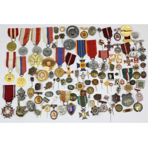 People's Republic of Poland, Large set of pins and badges