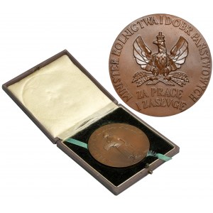 Medaille, Für Arbeit und Verdienst 1926 - 3. Klasse (Bronze) - in einem Übermittlungskasten