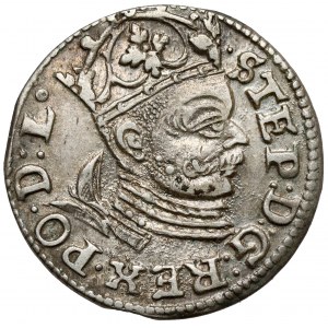 Stefan Batory, Trojak Ryga 1585 - wysoki naramiennik
