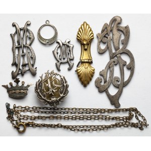Badge, applique and chain set (8pcs)