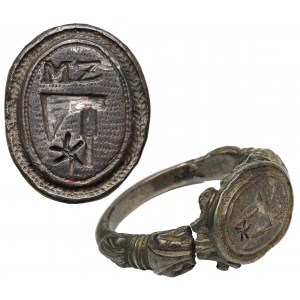 Polsko (?) Erbovní prsten s iniciálami MŻ