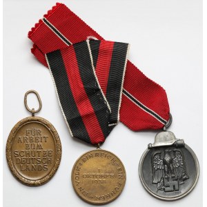 Německo, Třetí říše, sada medailí (3ks)