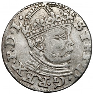 Stefan Batory, Trojak Ryga 1586 - duża głowa, lilijki