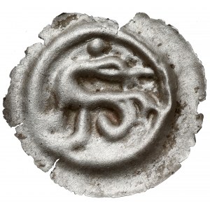 Brakteat - drak s hlavou obrácenou dozadu, pod koulí - Kujawy, Lestek Boleslawic (?)
