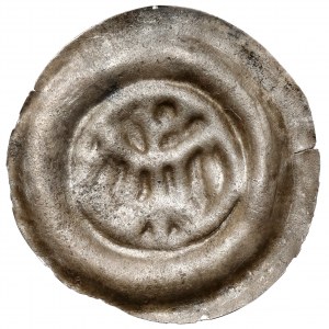 Brakteat - orel vpravo, v kruhu