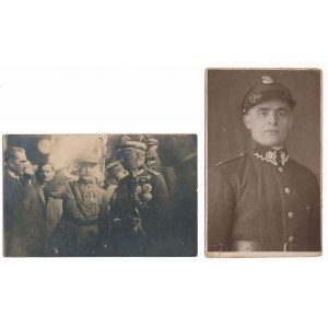 II RP, fotografia maršala Focha obklopeného generálmi poľskej armády a fotografia vojaka (2 ks)