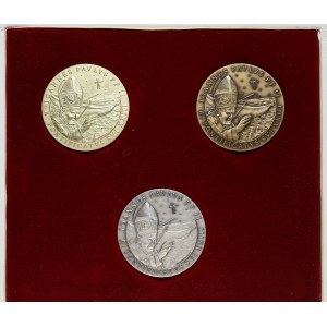 Vatikan, Medaillensatz 1999 - Johannes Paul II - GOLD, Silber und Bronze (3 Stk.)