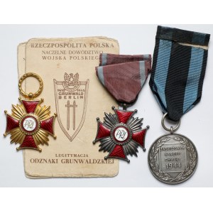 PRL, Medal Zasłużonym na Polu Chwały, Krzyże Zasługi + legitymacja - zestaw (4szt)