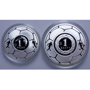 Replica set of 1 penny and 1 gold European Football Championship 2008