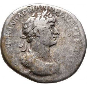 Hadrianus, 117 - 138, AR Denár, Rv:PARTHIC.DIVI.TRAIAN.AVG.F.P.M.TR.P.COS.