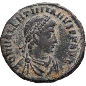 Valentinianus II., 375 - 392, AE3, Rv:CONCORDIA.AVGGG., sedící Constantinopolis,