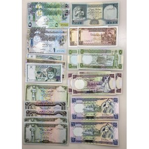 Middle East Lot of 23 Banknotes 20th-21st Century