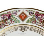 Królewska Manufaktura porcelany, Sevres (od poł. XVIII w.), Para talerzy i miska z serwisu Ludwika Filipa, 3 ćw. XIX w.