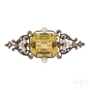 A citrine set brooch, late 19th/early 20th century