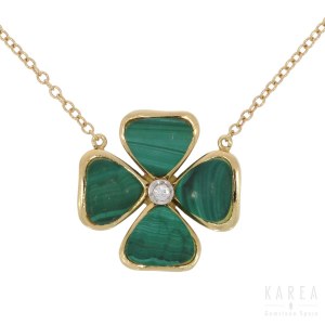 A four leaf clover shaped malachite necklace, Italy, 20th century
