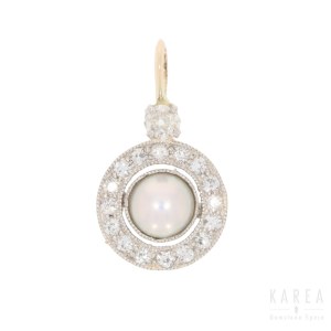 A pearl and diamond set pendant, 1st half of 20th century