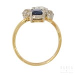 A diamond and sapphire ring, 1st half of 20th century