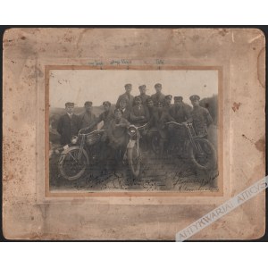 [Zbiór Fotografii, Ok. 1918] Żołnierze I Korpusu Polskiego Na Motocyklach Harley-Davidson