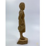 [sztuka ludowa] [rzeźba drewniana] Hulka Anna Dziewczynka z Dzbankiem