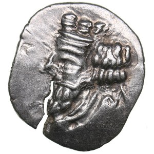 Kings of Persis, AR Obol - Namopat. 1st century AD
