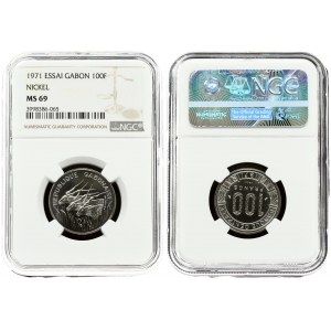 Gabon Essai 100 Francs 1971 Paris Mint. Averse: Three great eland left. Reverse: Denomination within circle date below...