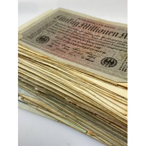 Germany - Empire Lot of 256 Banknotes 1918 - 1923