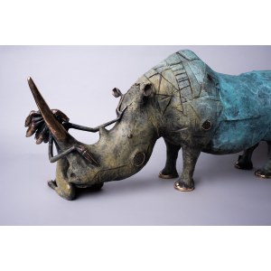 D.Z., Siedząca postać z nosorożcem (Brąz, 38 x 80 x 25 cm)