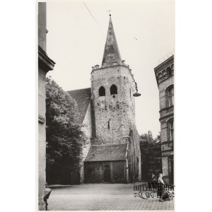 LUBSKO (pow. żarski). Kościół Nawiedzenia NMP; fot. T. Zalewski, 1955; na verso pieczęć autora i …