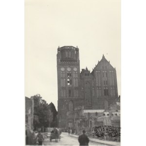 STARGARD. Kościół NMP Królowej Świata przed odbudową; fot. Stefan Winiarski; 1956 (?); na verso p …