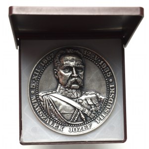 PRL, Medal na 70 rocznicę odzyskania niepodległości, 1988