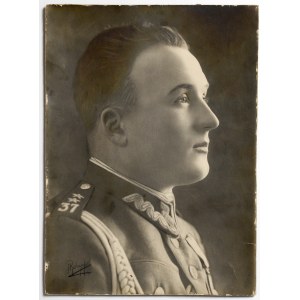 II RP, Duża fotografia portretowa porucznik 37 Pułk Piechoty