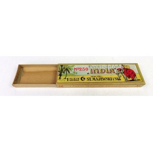[ceruzky, St. Majewski a S-ka]. Prázdna kartónová škatuľa od ceruziek značky India.