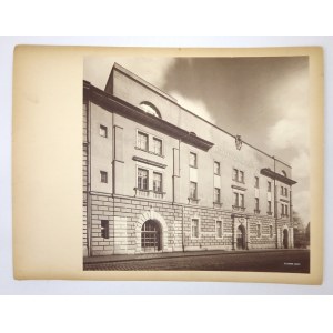 Das Geografische Institut der Jagiellonen-Universität vor der Linse von S. Mucha. Fotografie aus den 1930er Jahren.