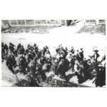 [Zweiter Weltkrieg - Vernichtung der Juden in Olkusz - Situationsfotos]. [31. August 1940/ l. 1980er]....