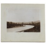 [ZALESZCZYKI and surroundings - junior high school expedition in the lens of Franciszek Goc - situational photographs]. [l. 10. 20th century]....