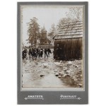 [ZALESZCZYKI und Umgebung - Expedition der Mittelschule im Blickfeld von Franciszek Goc - Situationsfotos]. [l. 10. 20. Jahrhundert]....