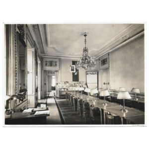 [KRAKOW - Pałac pod Baranami - Lesesaal des Hauses der Kultur - Foto ansehen]. [1950]. Foto-Formular. 12,7x17,...