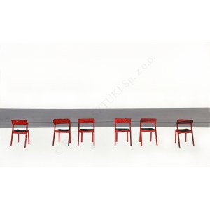 Milena Kliszko, Red chairs