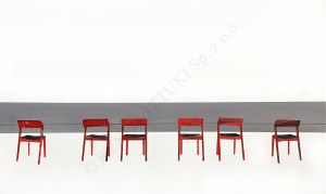 Milena Kliszko, Red chairs