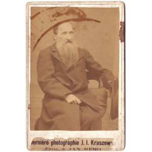 Józef Ignacy Kraszewski (1812-1887) - Na awersie napis po francusku - „Ostatnia fotografia J. I...
