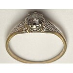 Gold ring with diamond