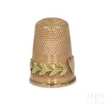 A gold thimble, late 19th/early 20th century