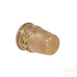 A gold thimble, late 19th/early 20th century