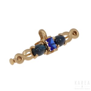 A sapphire set bar brooch, France, 20th century