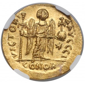 Justynian I (527-565) Solidus