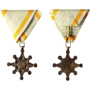 Japan Order of the Sacred Treasure VIII Class Badge 1888