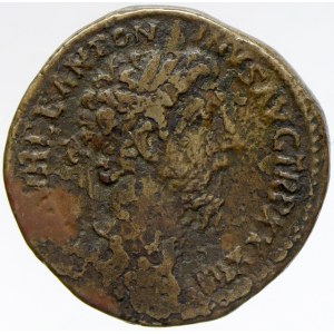Marcus Aurelius  (161-180).   Sestercius. VIRTVS AVG IMP X COS III PP/SC. Virtus sedící vpravo s kopím a žezlem (21...