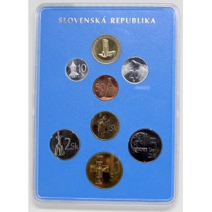 Sada oběhových mincí SR 2001 (10 hal. až 10 Ks + žeton), orig. obal