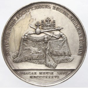 Medaile ke korunovaci královského páru 7. a 12.9.1836 v Praze. Dvojportrét, opis / korunovační klenoty, opis a nápis...